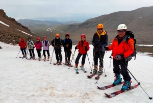 Mays aynda Erciyesin 3400 rakmnda kayak yaptlar
