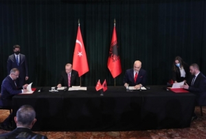 Türkiye ile Arnavutluk arasında 7 an