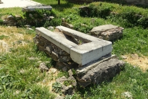 Osmanlya ait mezar kalntlar gizemini koruyor