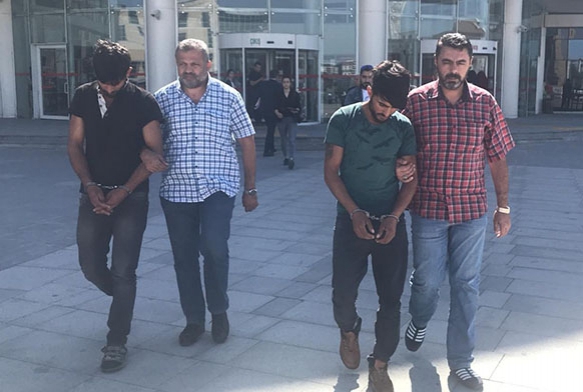 Sahte polisler tutukland