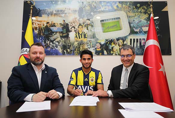  Fenerbahe'nin ilk transferi Murat Salam