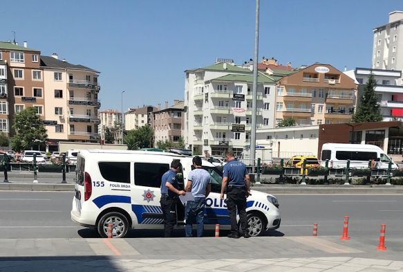 Pınarbaşı'nda cinayet davası öncesi yumruklar konuştu: 1 yaralı