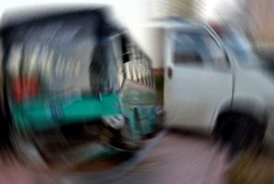 Belediye otobs ile ii servisi arpt: 14 yaral!