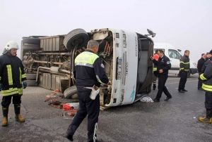 Kayseri'de servis minibs devrildi: 10 yaral