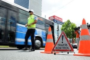 Srclere 9 Ylda 92 Milyon Kez Trafik Cezas Kesildi