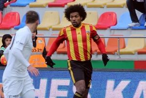 Kayserispor'un gol ykn Biseswar ekiyor