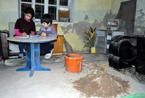 Zor artlarda Ders alyorlar