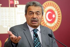 Kamer Gen hayatn kaybetti!