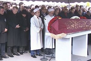Mustafa Ko son yolculuuna uurland