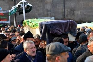 Patlamada hayatn kaybeden Arn son yolculuuna uurland