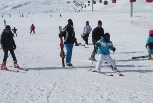 Yaryl tatilinde talep beklenenin altnda kald