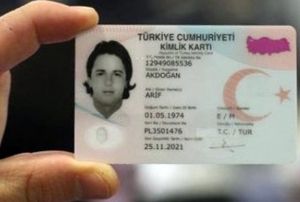 Yeni kimlik kartlarnda 'din' hanesi yok