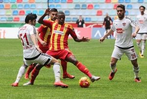 Kayserispor evinde yara ald!