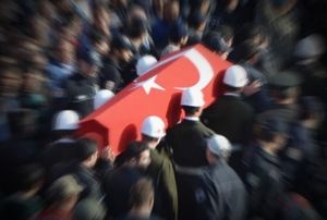 Kayseri'ye 2 ehit atei birden dt!