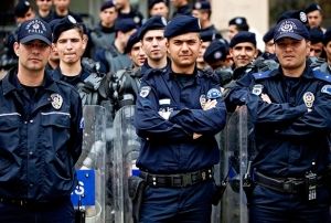 15 bin polis geliyor