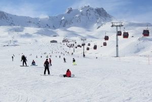 Erciyes'te kar kalnl 70 santime ulat