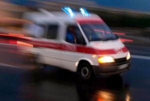 Polis aracna kamyon arpt! 3 yaral