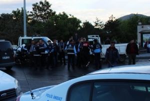 Seyyar satclar ve zabtalar birbirine girdi