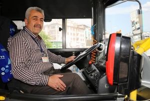 Hamile kadn hastaneye otobs ofr yetitirdi