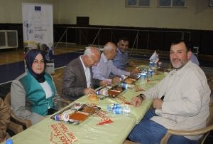Hiylmaz Mlteciler le ftarda Bir Araya Geldi