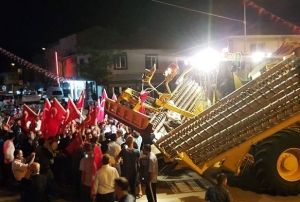 Demokrasi nbetine ilgi eken destek eker iftilerinden geldi