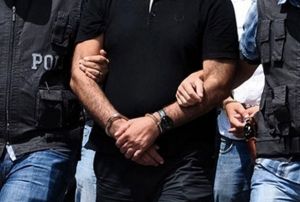 FET/PDY operasyonunda mahkemeye sevk edilen 8 avukat tutukland