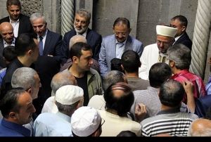  Bakan zhaseki, Vatandalarla Bayramlat