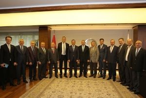 KAYSO Ynetimi, Bakan Mustafa elik'i ziyaret etti