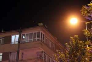 Bina atsna karak intihar etmek istedi