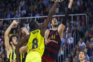 Fenerbahe, dnya devini dize getirdi