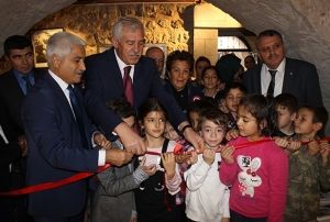  Atatrk Evi'nde 'Atatrk' Sergisi ald