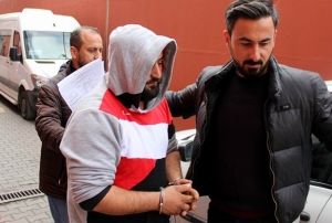  Eini rahatsz eden enitesini tfekle vurdu