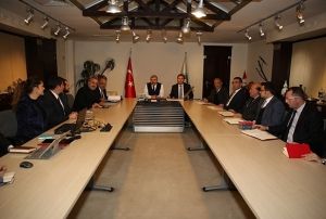  Bykehir'de Talas zirvesi