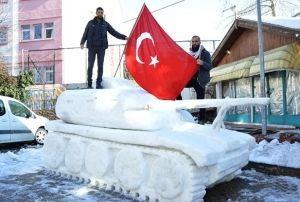 4 Ton Kar Kullanarak Tank Yaptlar