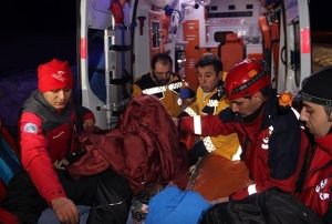  Erciyes Danda kaybolan gence 4 saat sonra ulald