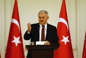 Babakan Yldrm'dan referandum ncesi fla aklama