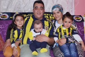 Olunun birinin adn 'Alex' dierinin 'Musa Sow' koydu