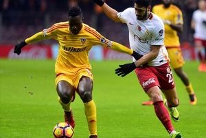 Kayserispor Varela'yla yenilgi yz grmedi