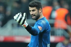 Volkan Demirel 1,5 ay sahalardan uzak