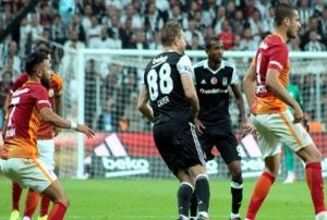 Nefesler tutuldu! TT Arena'da Dev Derbi!