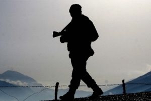 Hakkari'de atma: 1 ehit var, 22 terrist ldrld
