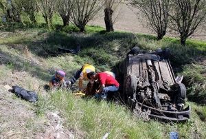 Kayseri'de otomobil takla att: 1'i ar 4 yaral