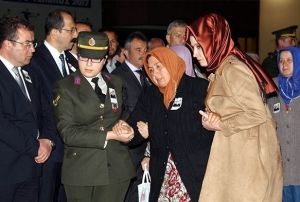  ehidin ei ve ocuklar ayn uakla geldi