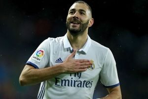 Benzema, Fatih'te iftar programna k