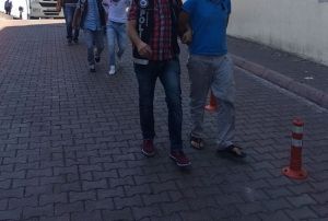 4 Zehir taciri hakim karsnda