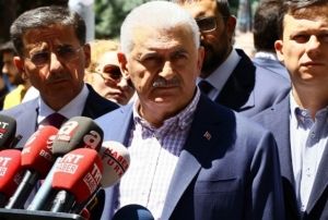 Babakan Yldrm'dan fla aklamalar