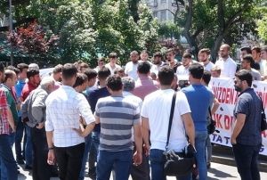 Modifiye tutkunlarnn ceza protestosu