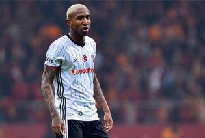 'Beiktata mutluyum, bir yere gitmiyorum'