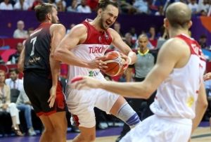 12 Dev Adam Son 16'da