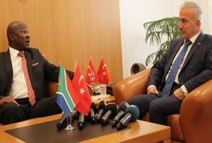Gney Afrika Cumhuriyeti Bykelisi'nden  Vali Kamya ziyaret